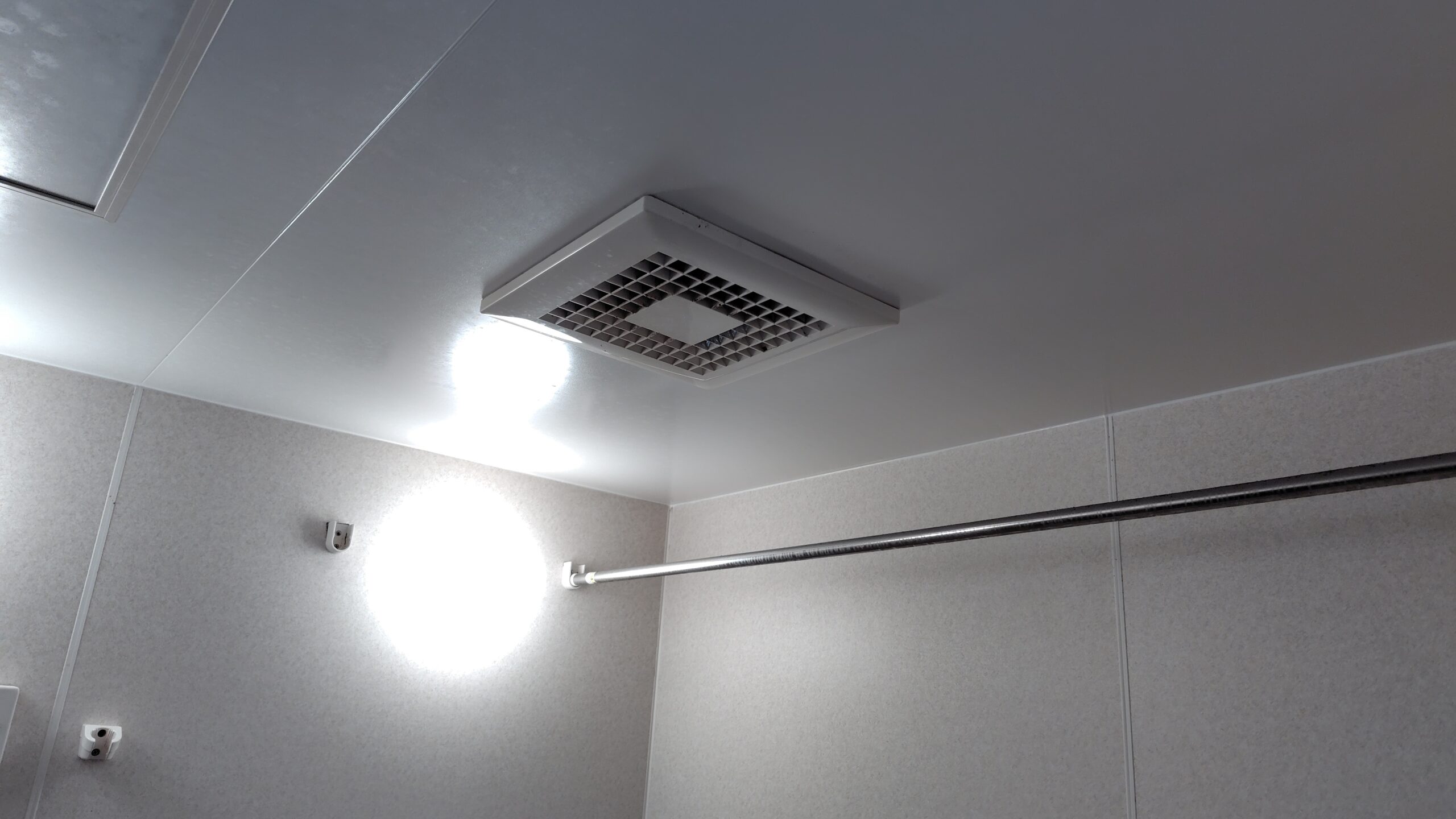 浴室換気扇取替工事